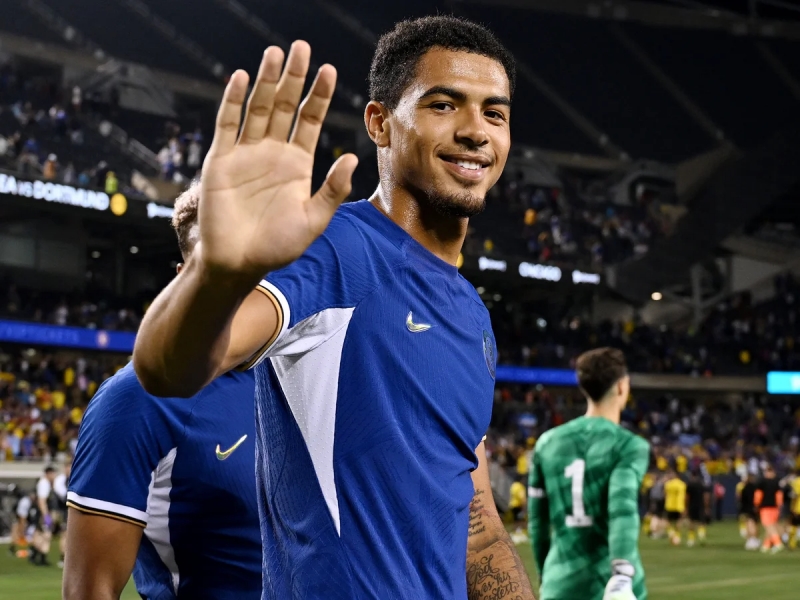 Chấn thương của Levi Colwill khiến Chelsea gặp khó