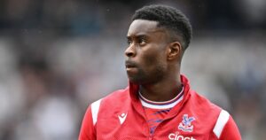 Liverpool từ bỏ thương vụ Marc Guehi