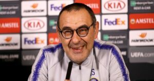 Sarri ngạc nhiên trước phong độ ấn tượng của Basic và Isaksen