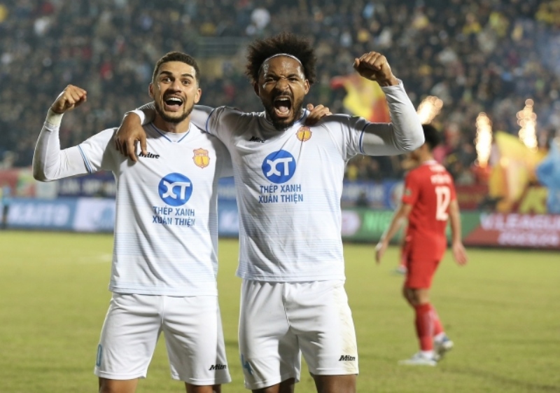 Đỗ Hoàng Hên, Gustavo Santos và Nguyễn Xuân Son dự kiến sẽ góp mặt trong đội hình tuyển Việt Nam